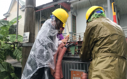 Điện lực Hà Tĩnh cập nhật tình hình khôi phục cung cấp điện mới nhất