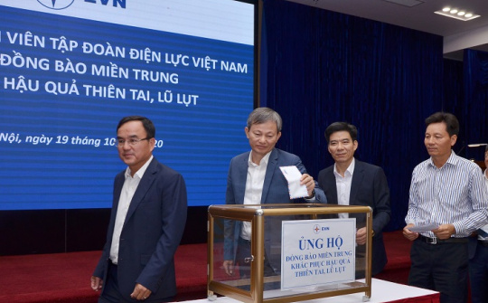 EVN chung tay ủng hộ đồng bào miền Trung