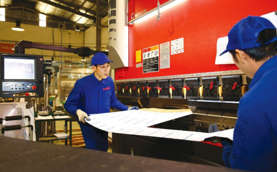 Tăng trưởng bao trùm và những tác động của cách mạng công nghiệp lần thứ tư ở Việt Nam hiện nay