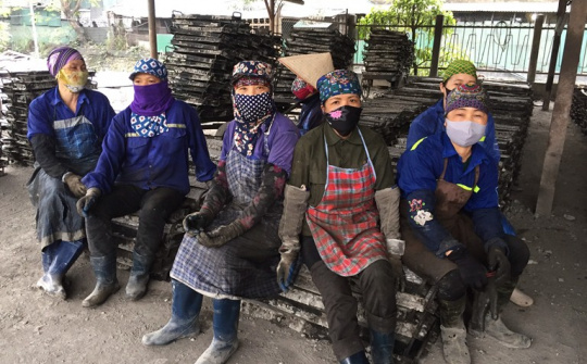 Nụ cười trên công trường