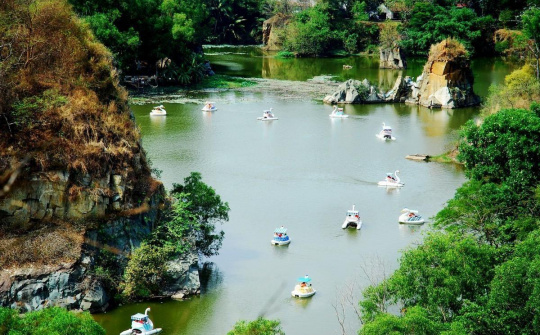 Đánh giá thực trạng khai thác tài nguyên du lịch của tỉnh Đồng Nai dưới góc độ liên kết vùng và nội vùng