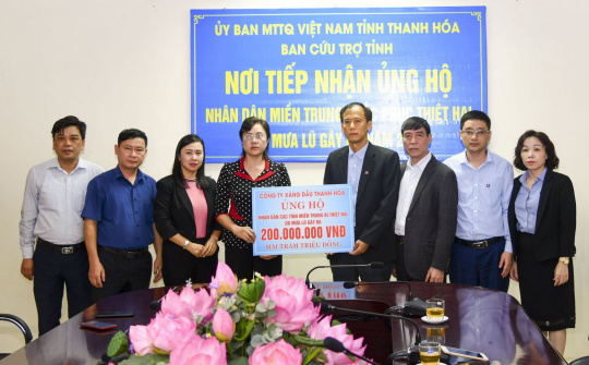 Petrolimex ủng hộ 2,4 tỷ đồng chia sẻ khó khăn với đồng bào miền Trung