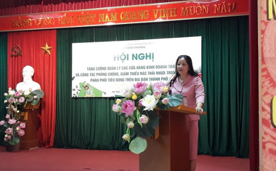 Hà Nội: Tăng cường quản lý các cửa hàng kinh doanh trái cây và giảm thiểu rác thải nhựa trong sản xuất phân phối