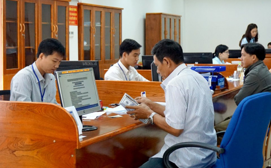 Cải cách hành chính và một số giải pháp xây dựng, hoàn thiện nền hành chính nhà nước hiện nay