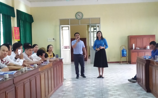 Que hàn điện Việt Đức và Pin Hà Nội phối hợp tổ chức tập huấn nghiệp vụ công tác công đoàn