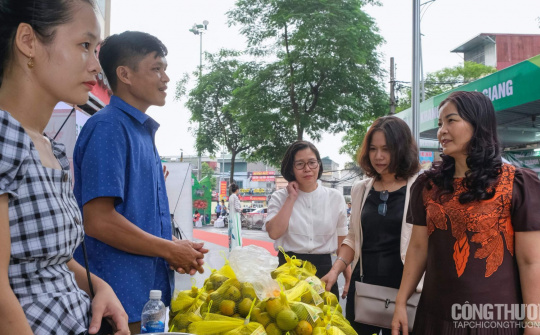 Hà Nội tích cực kích cầu tiêu thụ nông sản các tỉnh, thành phố dịp cuối năm