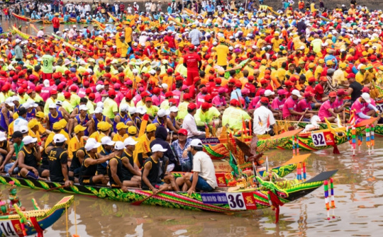 Ấn tượng Giải Đua ghe Ngo tranh cúp Bia Saigon 2020