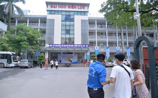 Đại học Điện lực tổ chức nhập học cho các tân sinh viên đầu tiên Khóa D15