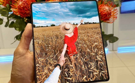 Rò rỉ Galaxy Z Fold 3 - Smartphone đầu tiên của Samsung có camera ẩn dưới màn hình