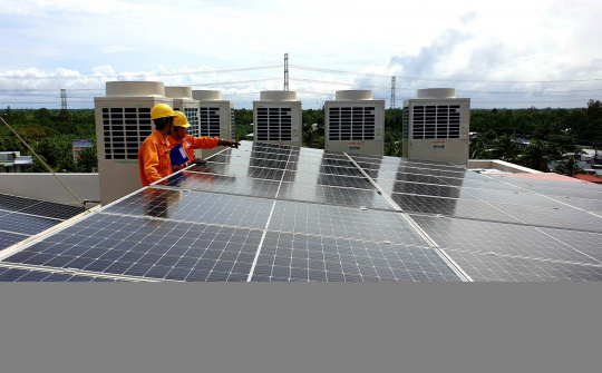 EVNHANOI hướng đến sử dụng điện mặt trời mái nhà