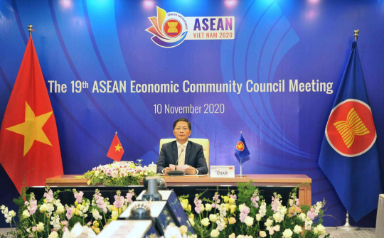 Thông qua 12 khuyến nghị trong thực hiện Kế hoạch tổng thể xây dựng Cộng đồng Kinh tế ASEAN đến năm 2025