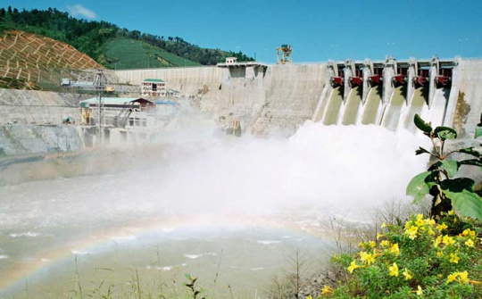 Hồ thủy điện tham gia cắt, giảm lũ do cơn bão số 12 gây ra ở miền Trung