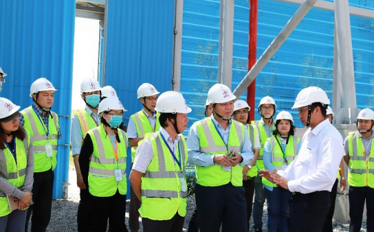 Nhà máy Nhiệt điện Vĩnh Tân 4 là điểm tham quan học tập của sinh viên ĐH Tài nguyên và Môi trường Tp.HCM