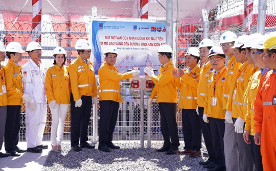 Đón nhận dòng khí đầu tiên từ Mỏ Sao Vàng – Đại Nguyệt đến đường ống Nam Côn Sơn 2