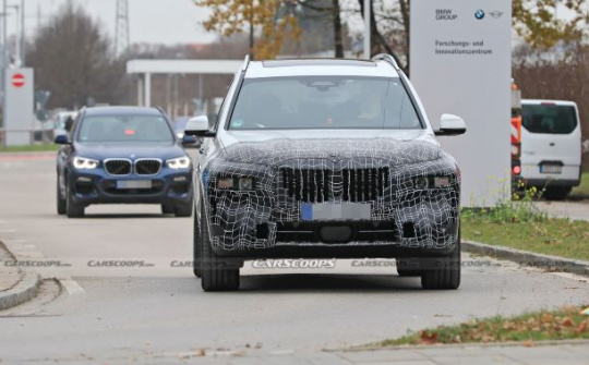 BMW X7 2022 lộ diện với thiết gây tranh cãi