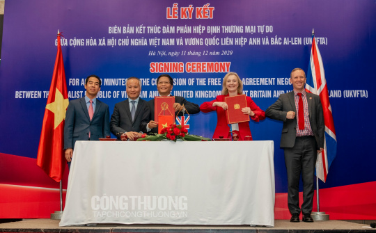 Việt Nam - Vương quốc Anh ra tuyên bố chung kết thúc đàm phán UKVFTA