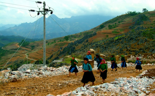 EVNNPC: Gỡ khó bàn giao lưới điện hạ áp nông thôn