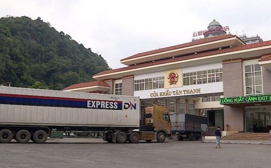 Thanh long và container lạnh Việt Nam sẽ phải thực hiện khử trùng khi xuất sang Trung Quốc