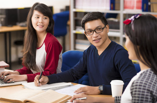 Code-switching in English Teaching for Students in Vietnam