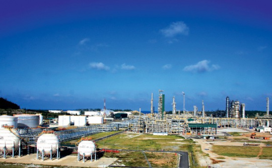 Công ty Cổ phần Lọc Hoá dầu Bình Sơn: Giải pháp loại bỏ tạp chất kim loại sắt và canxi trong nguyên liệu của phân xưởng RFCC