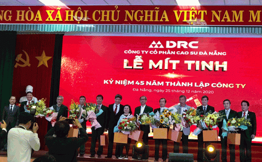 Công ty CP Cao su Đà Nẵng mít tinh kỷ niệm 45 năm thành lập