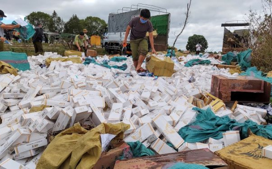 Gia Lai: Tiêu hủy hơn 208 ngàn bao thuốc lá điếu nhập lậu