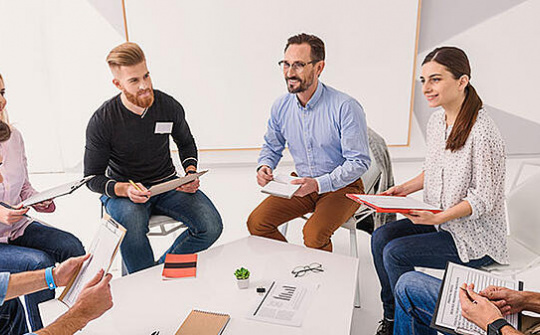 Using role-play to enhance the oral communication performance of non-English major freshmen at Van Lang University