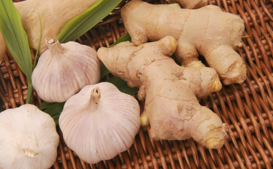 Giá hành, tỏi, gừng trong nước và khắp thế giới tăng vọt vì Covid-19