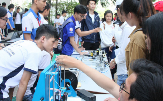 Đổi mới giáo dục đại học ở Việt Nam nhằm đáp ứng nhu cầu của cuộc cách mạng công nghiệp 4.0