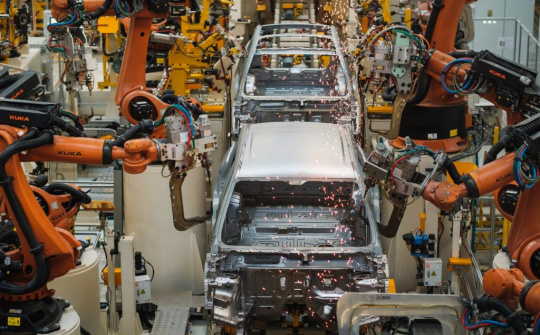 Ngành công nghiệp xe hơi Trung Quốc sụt giảm vì bùng phát dịch Covid-19