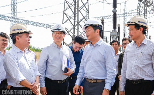 [Tin Ảnh] Bộ trưởng Trần Tuấn Anh làm việc tại Quảng Trị