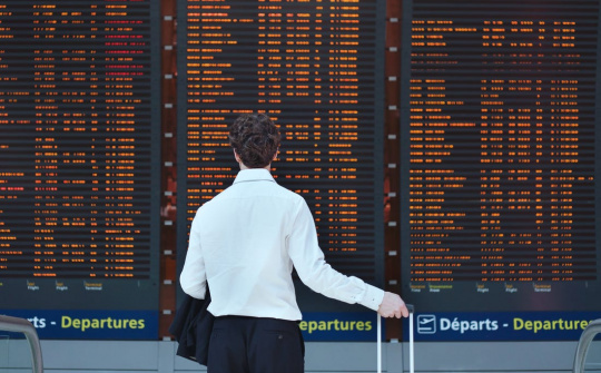 Dịch Covid-19 khiến thế giới huỷ hơn 200.000 chuyến bay, giá nhiên liệu bay xuống thấp kỷ lục