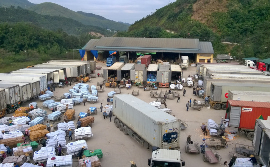 Tác động của Covid-19, nông sản vẫn tồn đọng tại các cửa khẩu