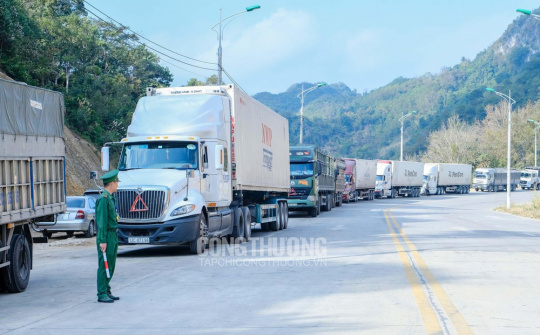 Bộ Công Thương đề nghị rà soát thuế phí, giảm giá BOT hỗ trợ doanh nghiệp xuất khẩu