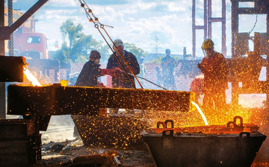 Giá thép giảm phiên thứ ba liên tiếp do hoạt động sản xuất suy yếu
