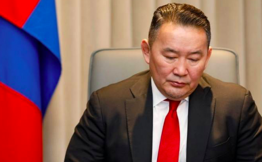 [Quốc tế nổi bật] Tổng thống cũng bị cách ly