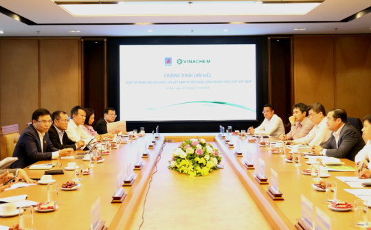 VINACHEM-PVN: Chia sẻ, hợp tác, biến nguy thành cơ