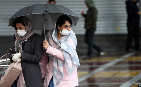 [Quốc tế nổi bật] Gần 1.000 người Iran dính Covid-19