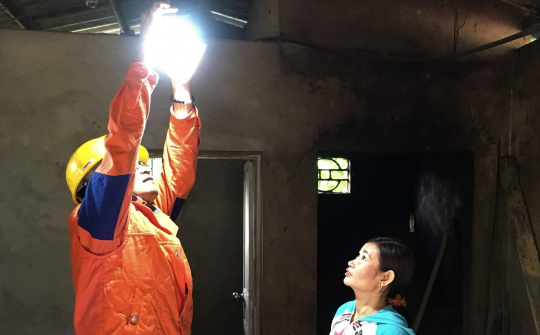 EVNNPC đẩy mạnh công tác tuyên truyền tiết kiệm điện