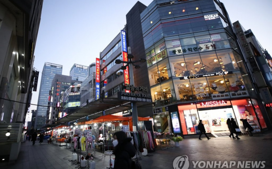 Tâm lý tiêu dùng của người Hàn Quốc giảm mạnh do ảnh hưởng của covid-19