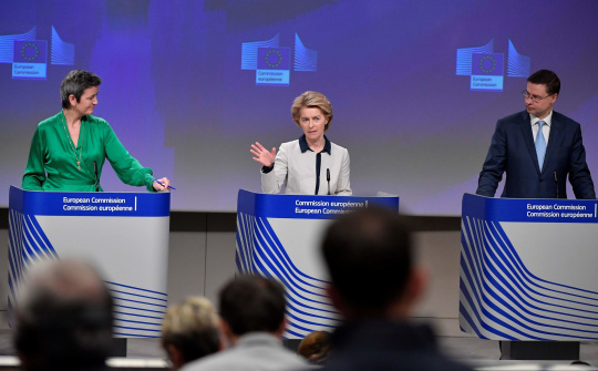 Châu Âu đồng thuận hiếm hoi để bảo vệ nền kinh tế khối EU trước đại dịch virus Covid-19