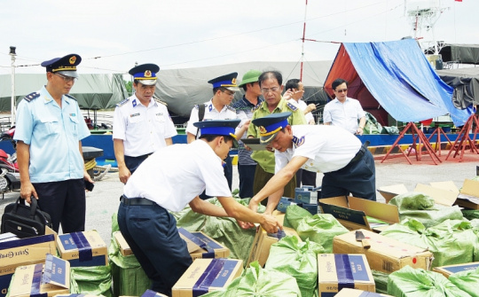 Một số yếu tố cơ bản tác động đến đấu tranh phòng, chống buôn lậu của lực lượng hải quan Việt Nam