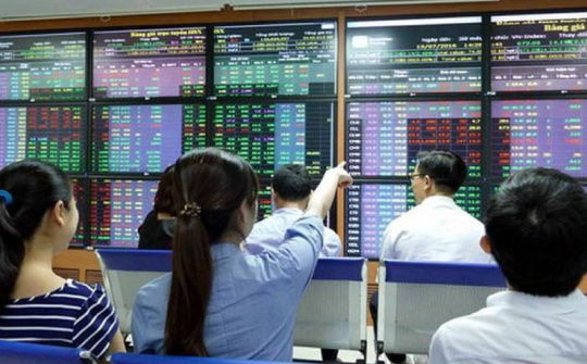 Miễn và giảm giá 15 loại dịch vụ chứng khoán