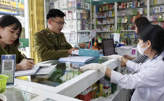 Xử phạt 18 vụ vi phạm về khẩu trang trong ngày 24/3