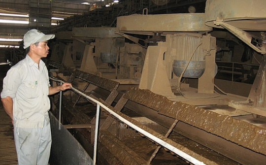 Thi công nắn đường trục chính giảm cự ly vận chuyển, tiết kiệm chi phí vận tải tại khai trường Đông Hồ