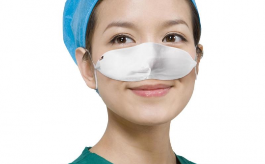 Phát minh mới: Mặt nạ mũi giảm nguy cơ nhiễm trùng trong bữa ăn