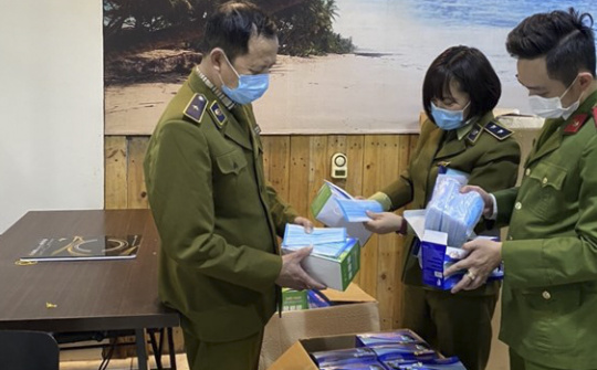 Trong tâm dịch Covid-19: Thu giữ 20.000 khẩu trang không nguồn gốc tại Hà Nội