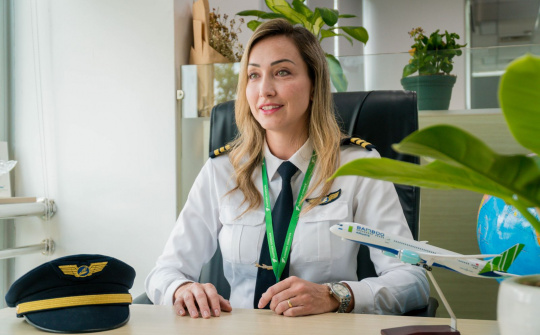 Chuyện chưa kể về những “bóng hồng” của hãng hàng không 5 sao