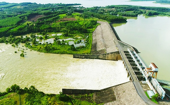 Thủy điện thiếu hụt hơn 3 tỷ kWh so với cùng kỳ 2019