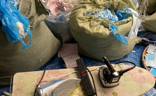 Long An: Phát hiện 2 cơ sở có dấu hiệu tái chế khẩu trang y tế đã qua sử dụng